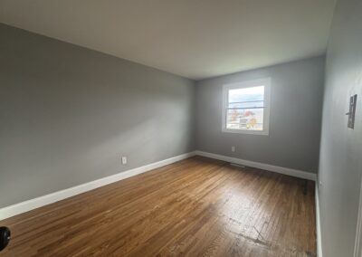 Walden & W. 3rd Townhouse bedroom